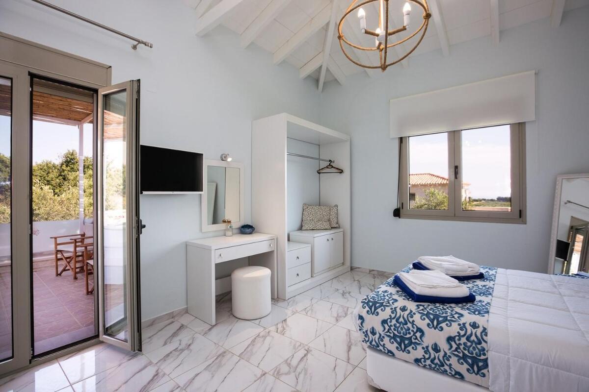 Villa Vera - With Private Heated Pool&Jacuzzi Pangalochori Esterno foto
